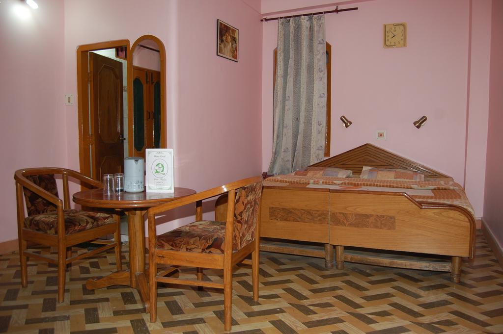 Hotel Ashish Inn Kandaghat Quarto foto