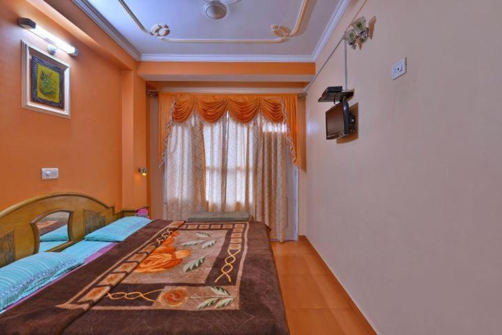Hotel Ashish Inn Kandaghat Exterior foto