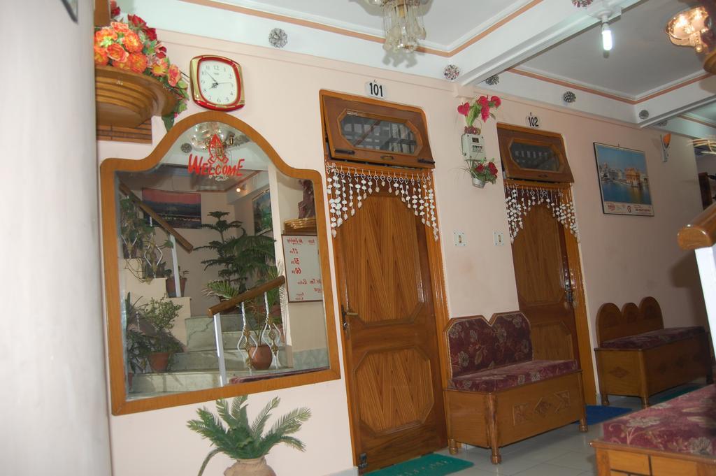 Hotel Ashish Inn Kandaghat Exterior foto